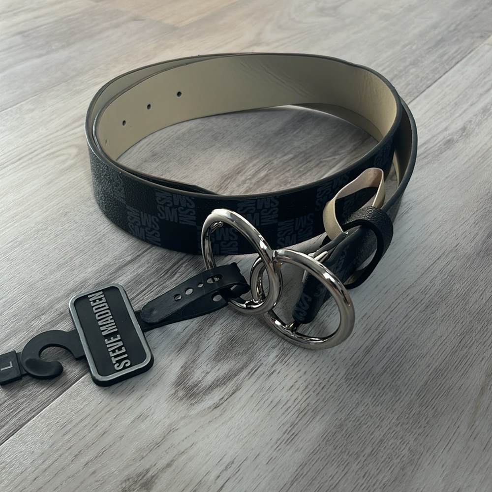 Woman Black SM Logo Size Large Belt Steve Madden